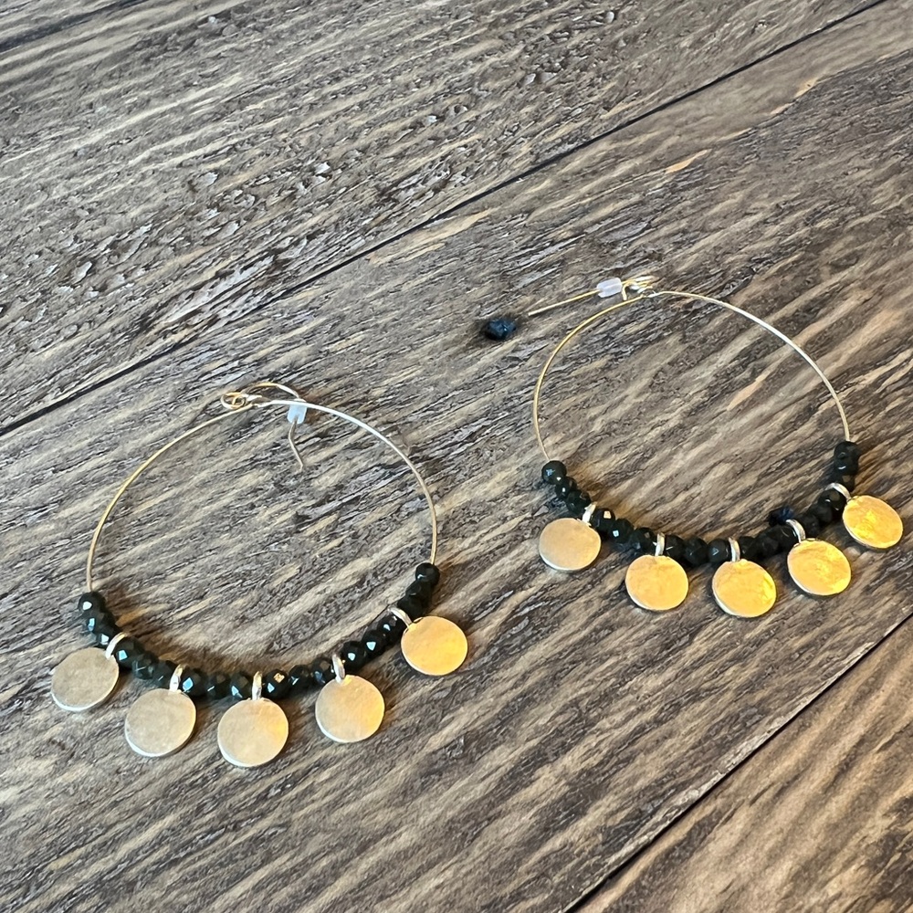 NEW MARLYN SCHIFF Drop Circle Earrings with Black Beads and Gold Charms